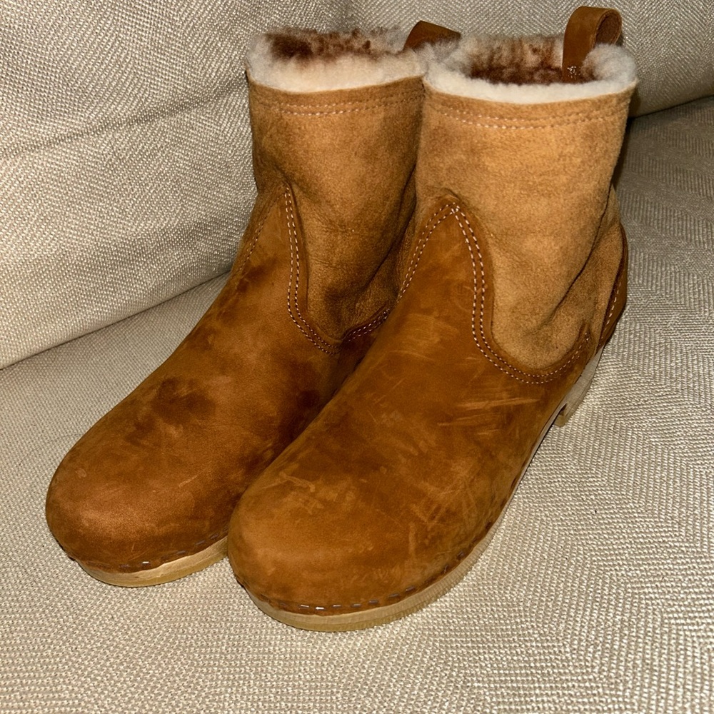 No. 6 5” pull on Shearling Clog Boot 2” heel